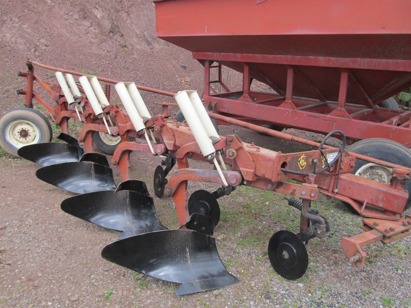 Keiter’s Farm Machinery